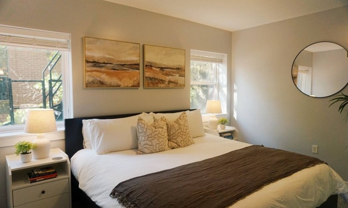 Lower Avenues Apartment | Salt Lake City Stay – Comfy 1BR Near It All