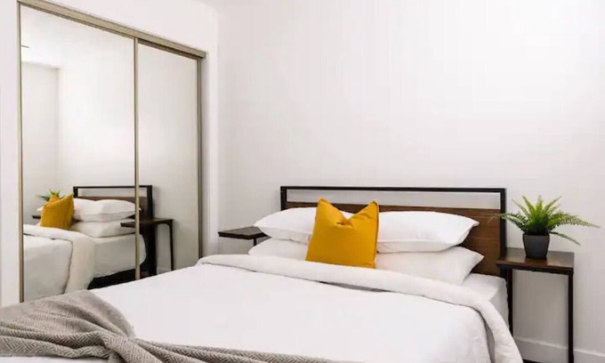 South Salt Lake Apartment | Salt Lake Gem -Remodeled/2-bedroom/Pet Friendly