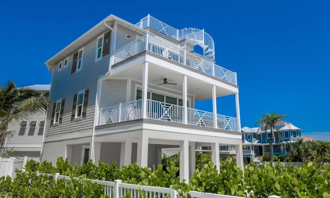Bradenton Beach House | Salt Life by AMI Locals
