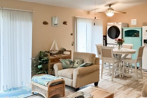 El Jobean House | Salt, Sand, Sea