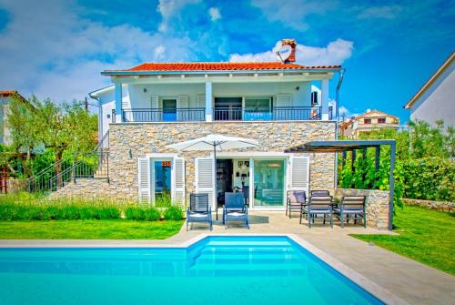 Kornic Villa | Salt & Sand Villa