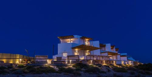 Apollonia Hotel | SALT SUITES MILOS