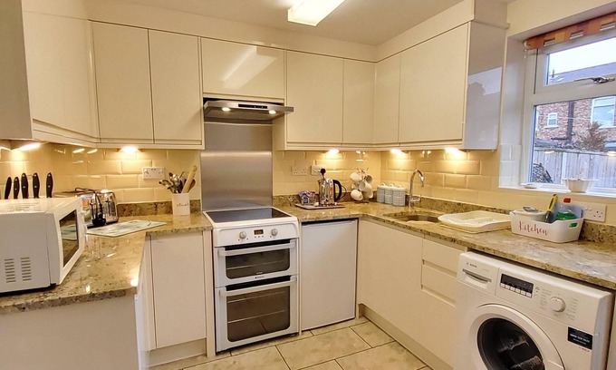 Saltburn-by-the-Sea Cottage | Saltburn Holidays Jasmine Cottage