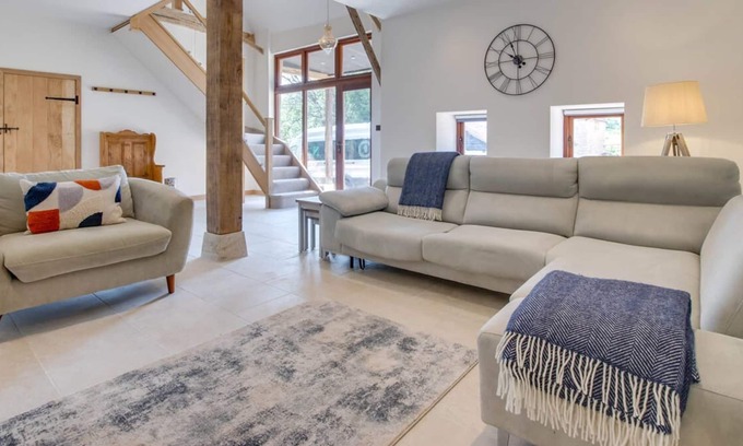 Boughton Monchelsea House | Salts Barn in the beautiful Maidstone