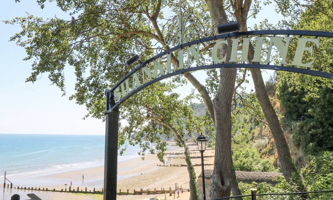 Bonchurch Cottage | Saltwater Cottage