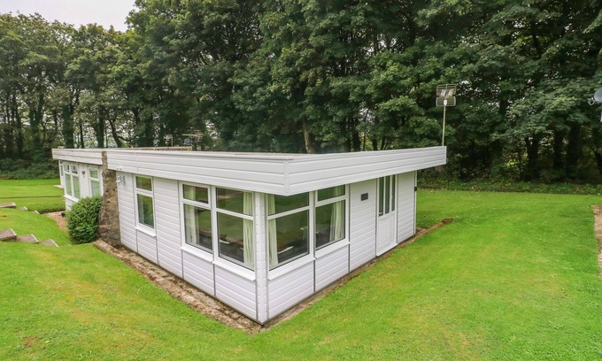 Haverfordwest Cottage | SALTWATER, family friendly in Roch