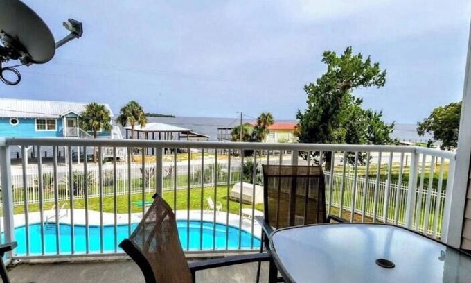 Horseshoe Beach Condo | Salty Pelican Unit 107 Gulf View Condo In Horseshoe Beachn