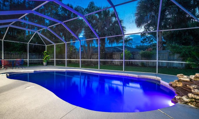 Palm Coast House | Salty Pool Escape - Nearby Beach