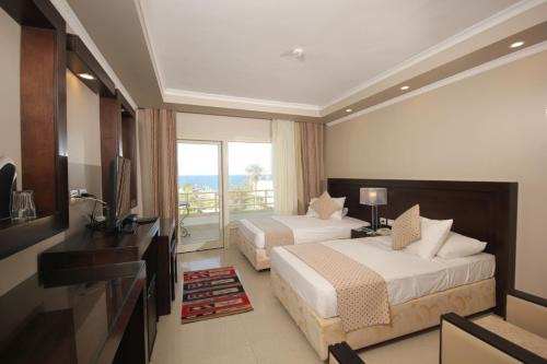 Al-Muntazah Bed & Breakfast | Salvatore Room With Breakfast- Garden View