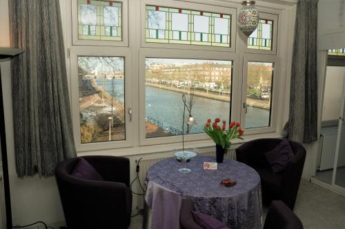 Delfshaven Apartment | Sam's Place
