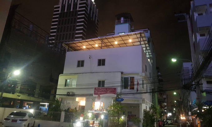 Chom Phon House | Sam's Place