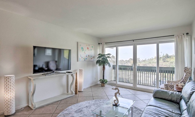 Bay Ho Condo | San Diego Condo < 4 Mi to Law Street Beach