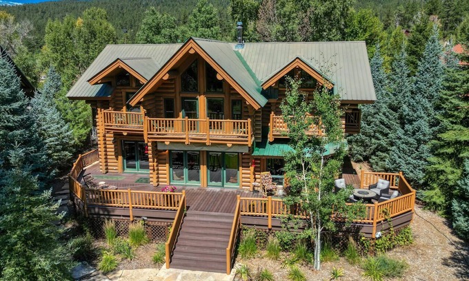 San Juan River Village House | San Juan River Estate House 2-On the San Juan River! Sleeps 8