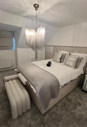 Sittingbourne Apartment | San Pedro Luxury Sittingbourne