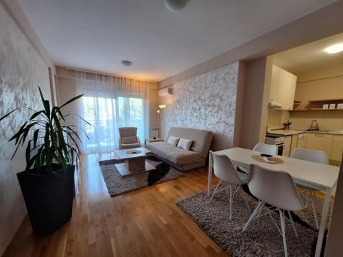 Cacak Apartment | SAN