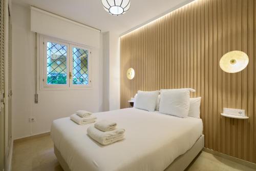 San Vicente Apartment | San Vicente 43, by Homing U