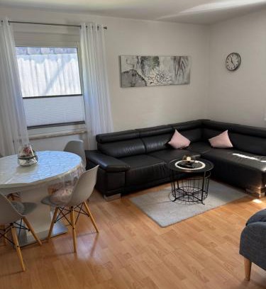Oberhausen Apartment | Sana Ferienwohnung