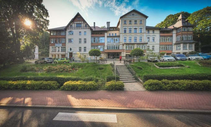 Duszniki Zdroj Resort | Sanatorium Uzdrowiskowe Chemik