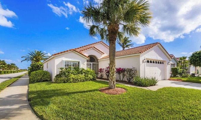 La Costa Village House | Sanctuary Beach House away from the crowds