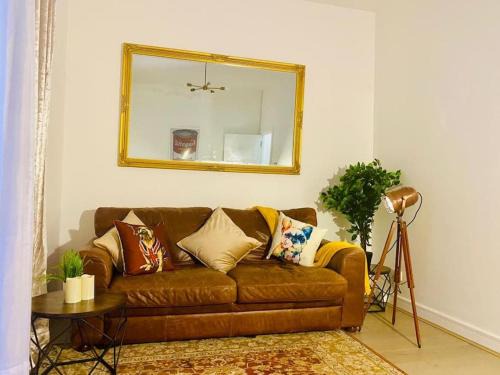 Riverside Apartment | Sanctuary by the Shard
