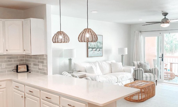 Mexico Beach House | Sand Buckets Unit B, Ocean View Beach Townhouse