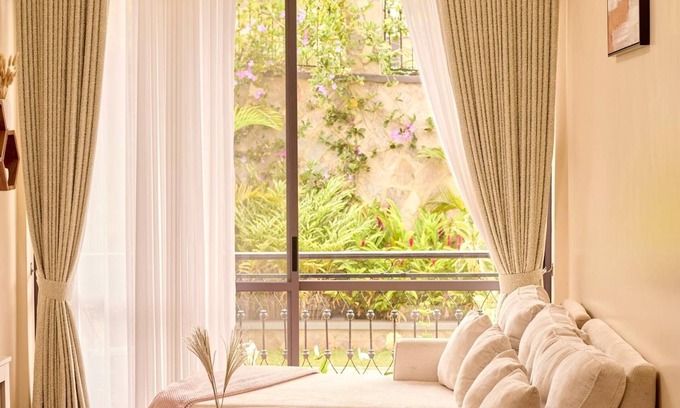 Entebbe Bed & Breakfast | Sand Grains Residences 004