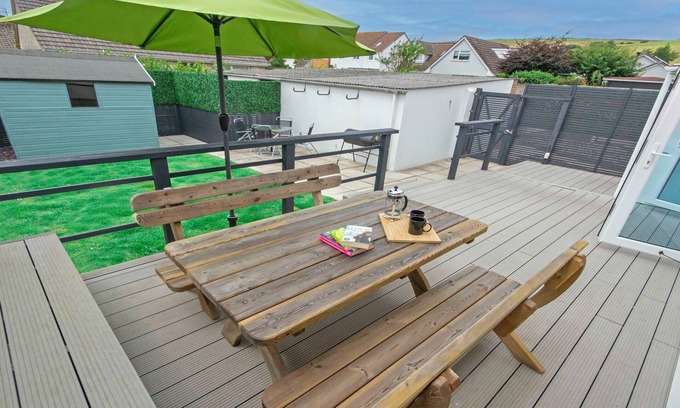 Braunton Cottage | Sandbanks Sleeps 4 Beach Pass & 1 Dog