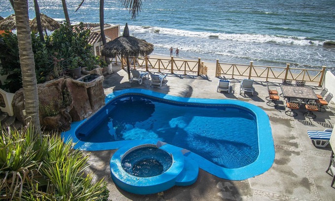 Mazatlan Villa | Sandcastle Beachfront Villa with Pool