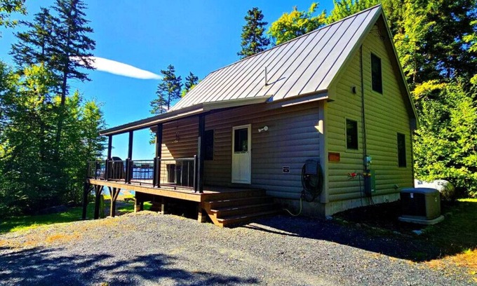 Greenville Cabin | Sanders Point Cabin on Wilson Pond