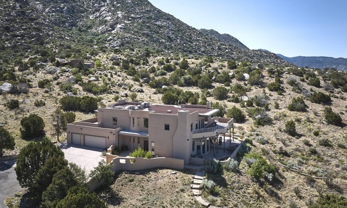 Tierra Monte House | Sandia Heights Home with Gorgeous Views