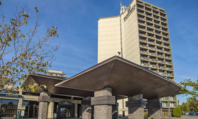Richmond Hotel | Sandman Signature Vancouver Airport Hotel & Resort