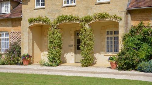 Chipping Norton House | Sandown Cottage