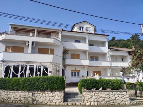 Rab Town Apartment | Sandra