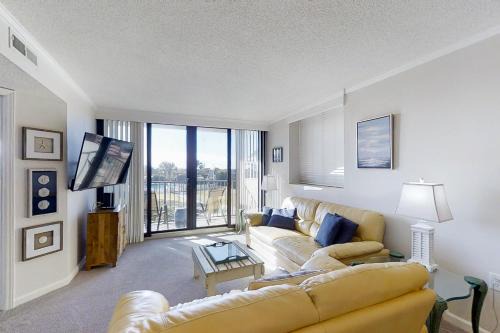 Atlantic Beach Apartment | Sands Villa 126
