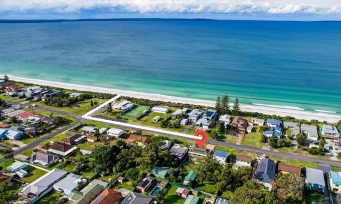 Callala Beach House | Sandy Adventures - Sleeps 8