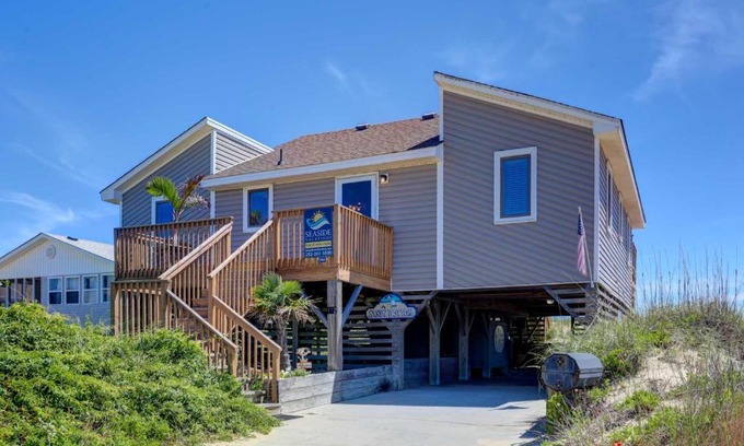 South Nags Head House | Sandy Bottom
