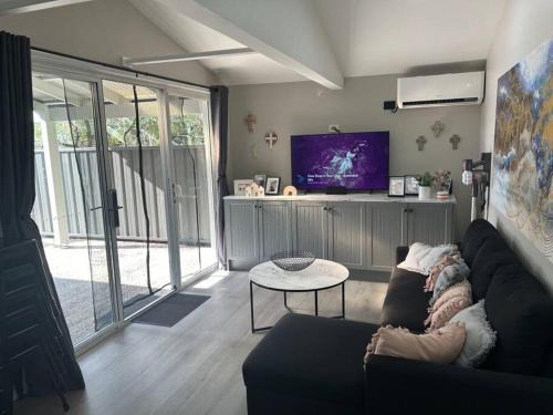 Umina Beach House | Sandy Feet @ Umina
