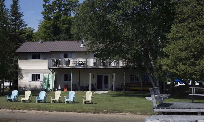 Dysart et al Cottage | Sandy Maple Cottage - Haliburton Lakefront Luxury Cottage