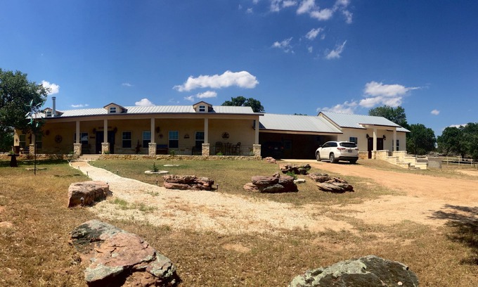 Johnson City House | Sandy Ranch Outfitters