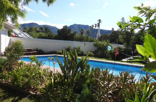 Graaff-Reinet Apartment | Sandy's Place Graaff Reinet