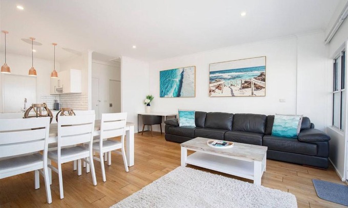 Newcastle East Apartment | 'Sandy Shores' A Spacious Newcastle Beach Escape