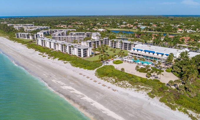 Sanibel Hotel | Sanibel Island Getaway | Garden Views, Wildlife Refuge Access & Sunset
