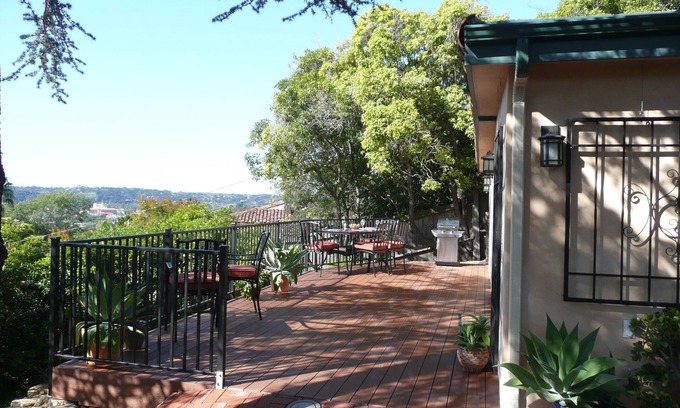 Lower Riviera Cottage | Santa Barbara Riviera Ocean View Cottage