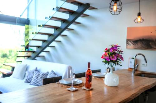 Paradise Bay Apartment | Santa Cruz Luxury Loft - Ocean View- Private Pool