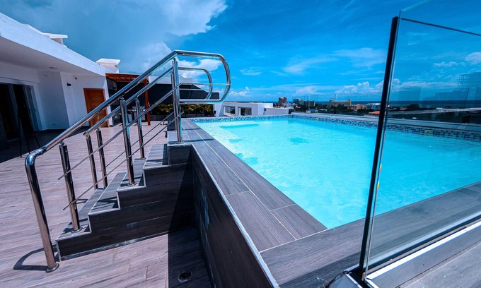 Ensanche Independencia Apartment | Santa Margarita Tower 4B