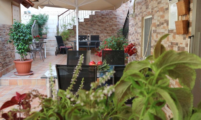 Haifa House | Santa Maria Guest House