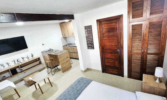 La America Apartment | SantaMonica