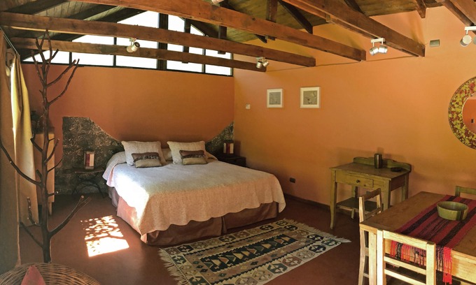 Pirque House | Santiago Wine Country Casita – Steps from Don Melchor Winery