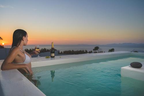 Oia Apartment | Santolia Art Suites
