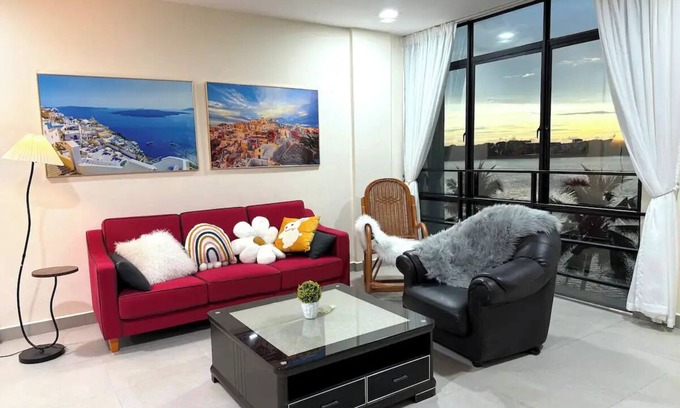 Puchong House | Santorini Sunset Lakeview TownVilla Retreatnn